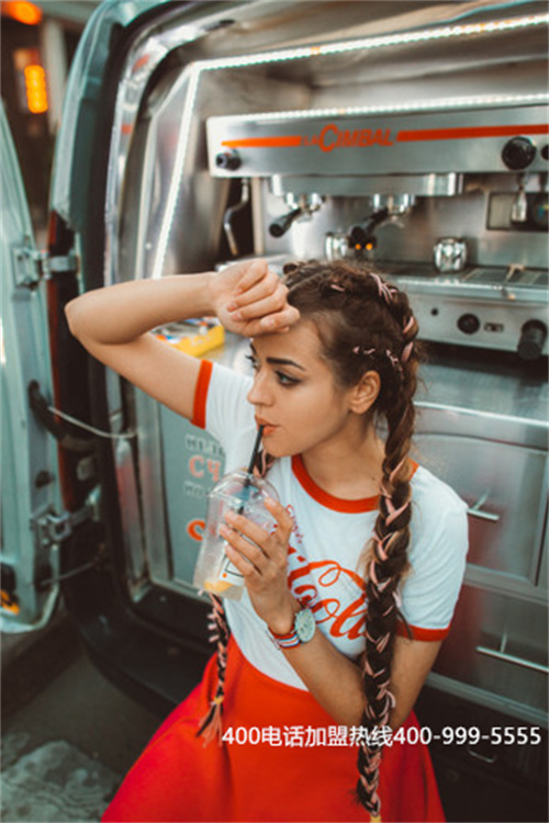 (裝個400電話多少錢)(400電話安裝的地方非常多)